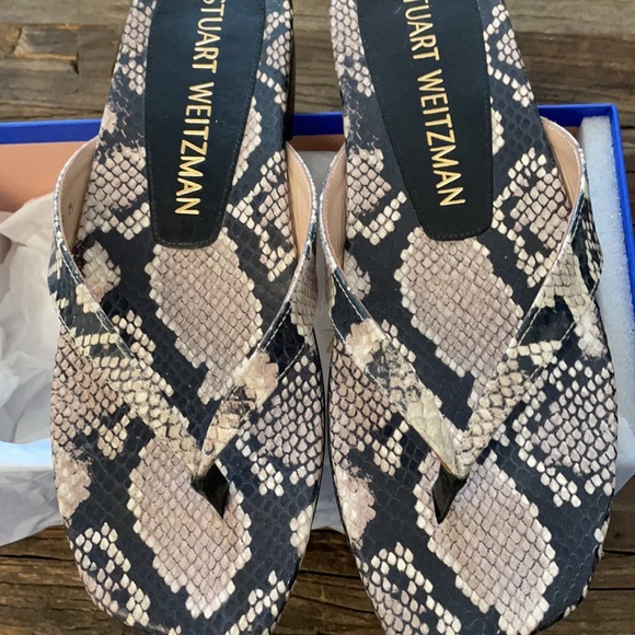 Stuart Weitzman Aldona sandals - Picture 2 of 4